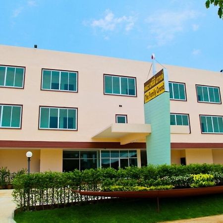 The Family Grand Hotel Udon Thani Exterior photo
