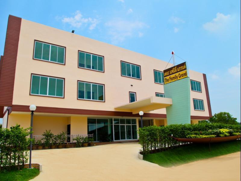 The Family Grand Hotel Udon Thani Exterior photo