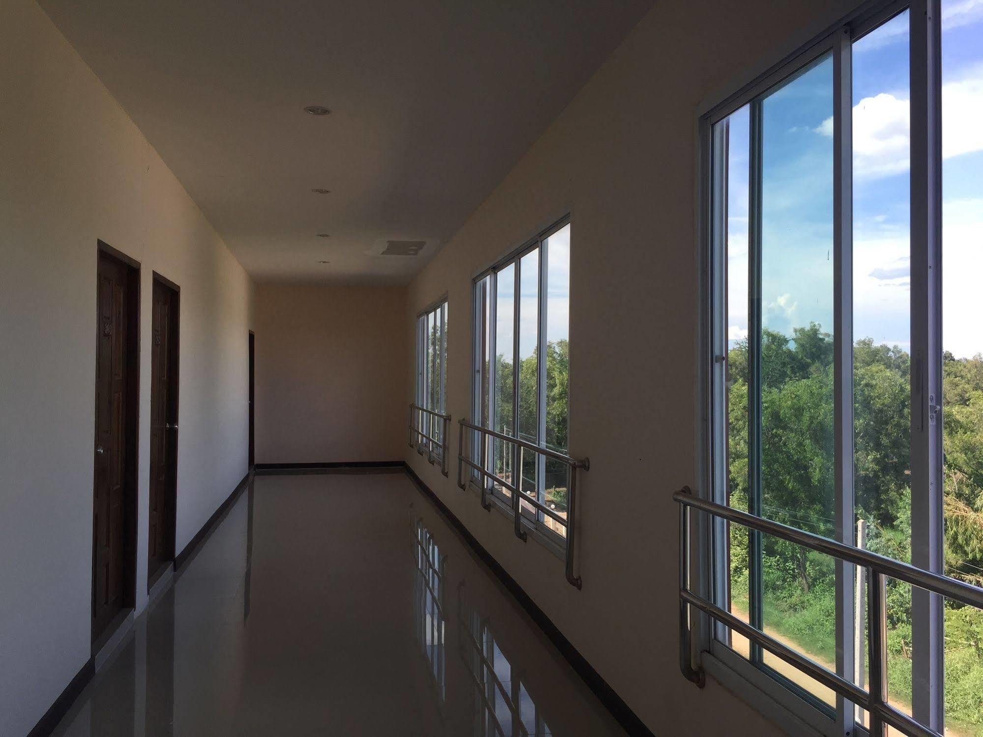 The Family Grand Hotel Udon Thani Exterior photo
